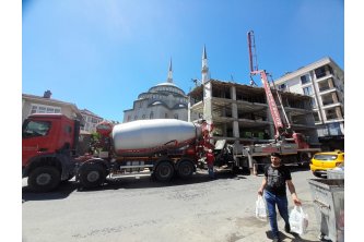 2. Normal Kat Tabliyemizin Betonunu Dökmeye Başladık 